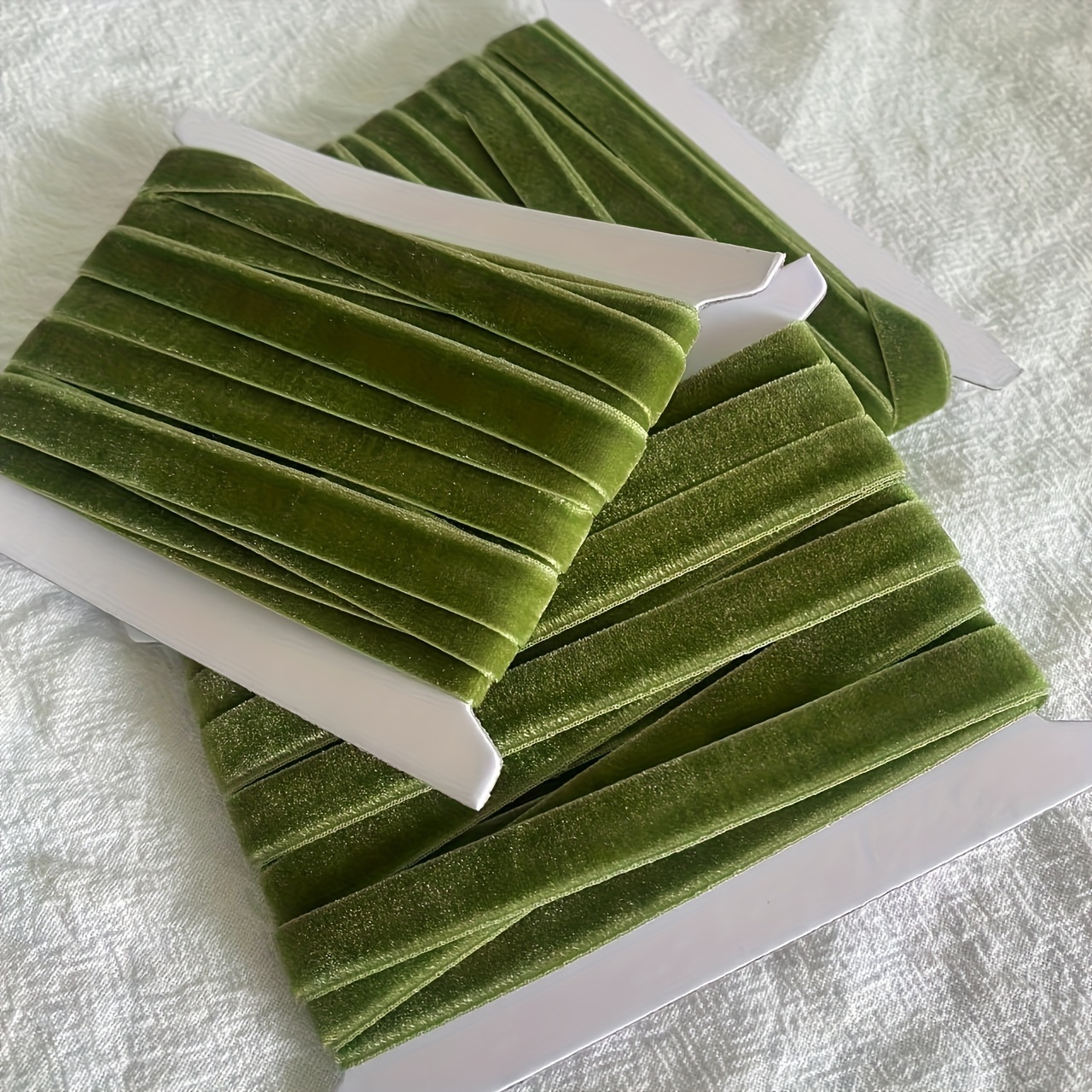 1 Roll Of 10-yard Olive Green Velvet Ribbon, Wedding Party Decoration, Handmade Ribbon Gift Wrapping, Diy Christmas Ribbon, Sewing And Knitting Supplies, Decorations And Ornaments