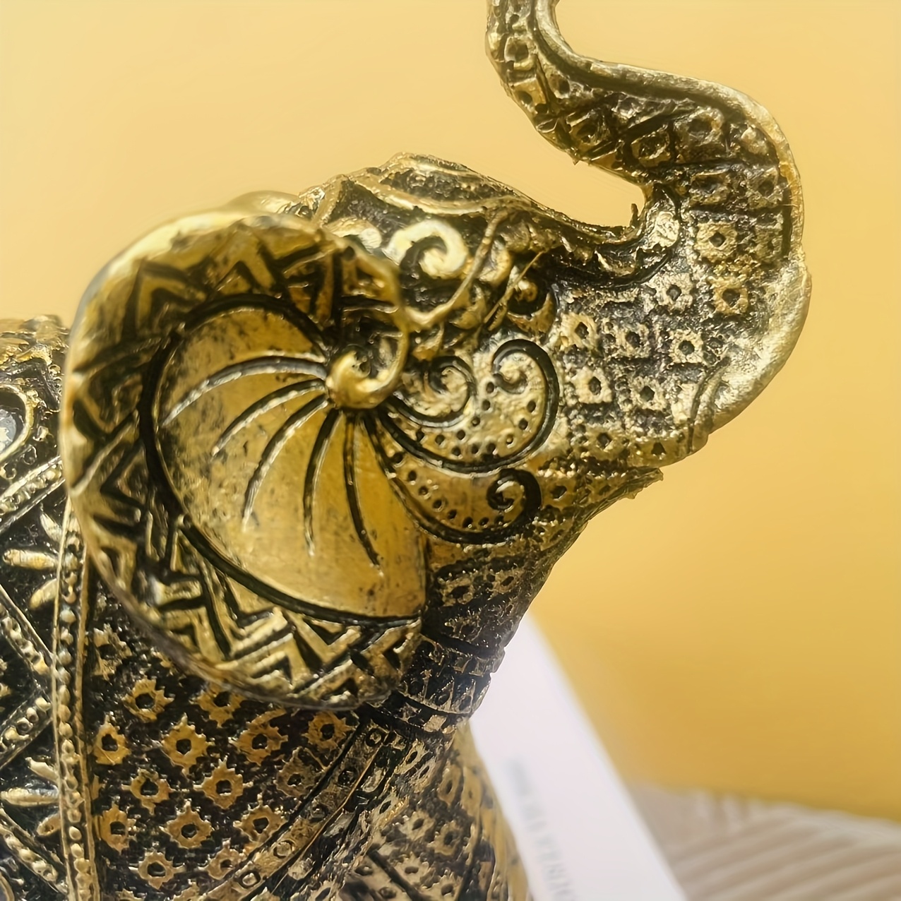 2pcs black and golden wealth elephant resin ornaments suitable for room office desk decoration indoor and outdoor use with christmas thanksgiving hanukkah fathers day mothers day gift Product details 5