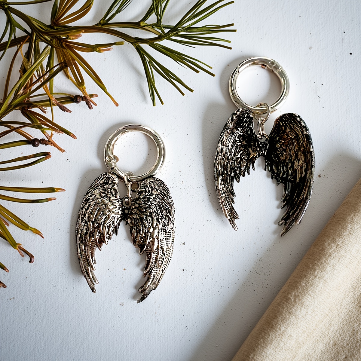 Image of 2pcs Gothic Wing Boot Jewelry - Winged Boot Accessories With Shoe/boot Charms, Costume Outfit Enhancer For, Christmas, For (2pcs Suit)