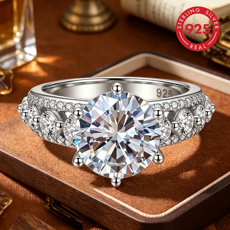 Image of S925 Silver Ring Set With 8 Carats Of Cubic Zirconia. A Universal Style For Men And Women, Featuring Luxury And , And Fashion. Suitable As A Gift For Ladies, For Daily Wear, And As A Gift To