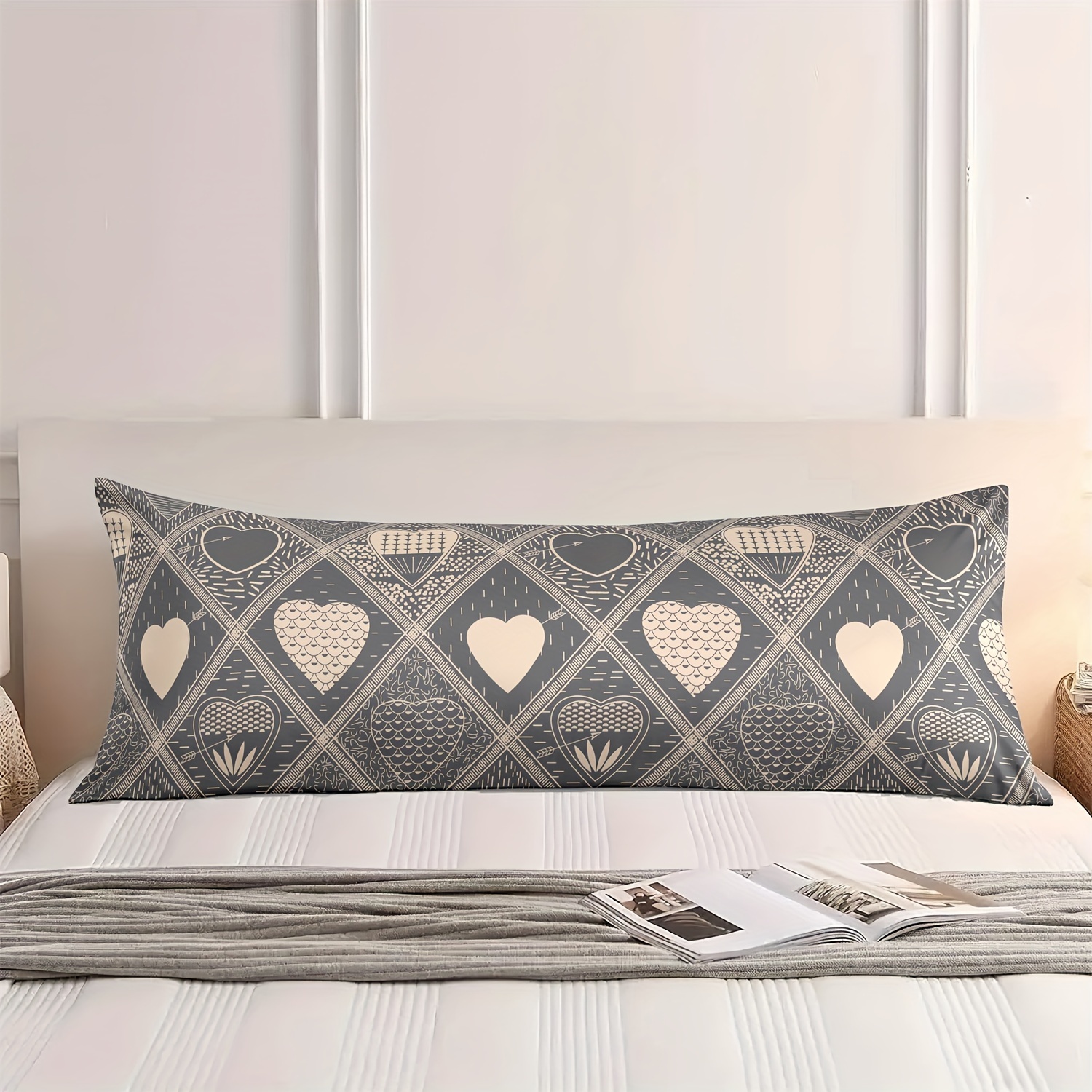 

Geometric-pattern Polyester Pillowcase, Soft And Comfortable Long Body Pillow Cover, Machine Washable, Active Printing, Sanded Craftsmanship, Without Pillow Core - Suitable For All Seasons