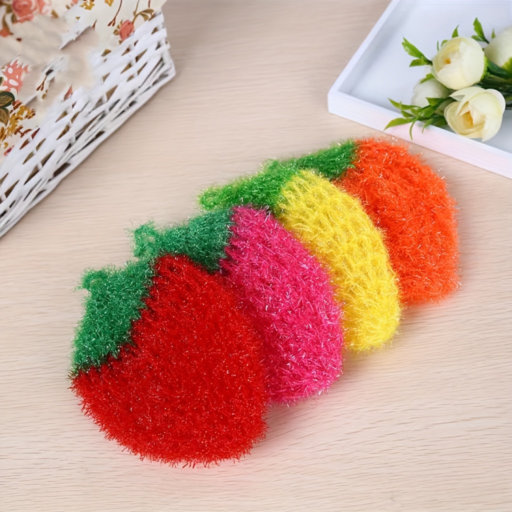 

Festive 4-piece Strawberry Kitchen Scrubbers - Hand Wash Only, Super , Acrylic Cover, , 10cm X 3.9in