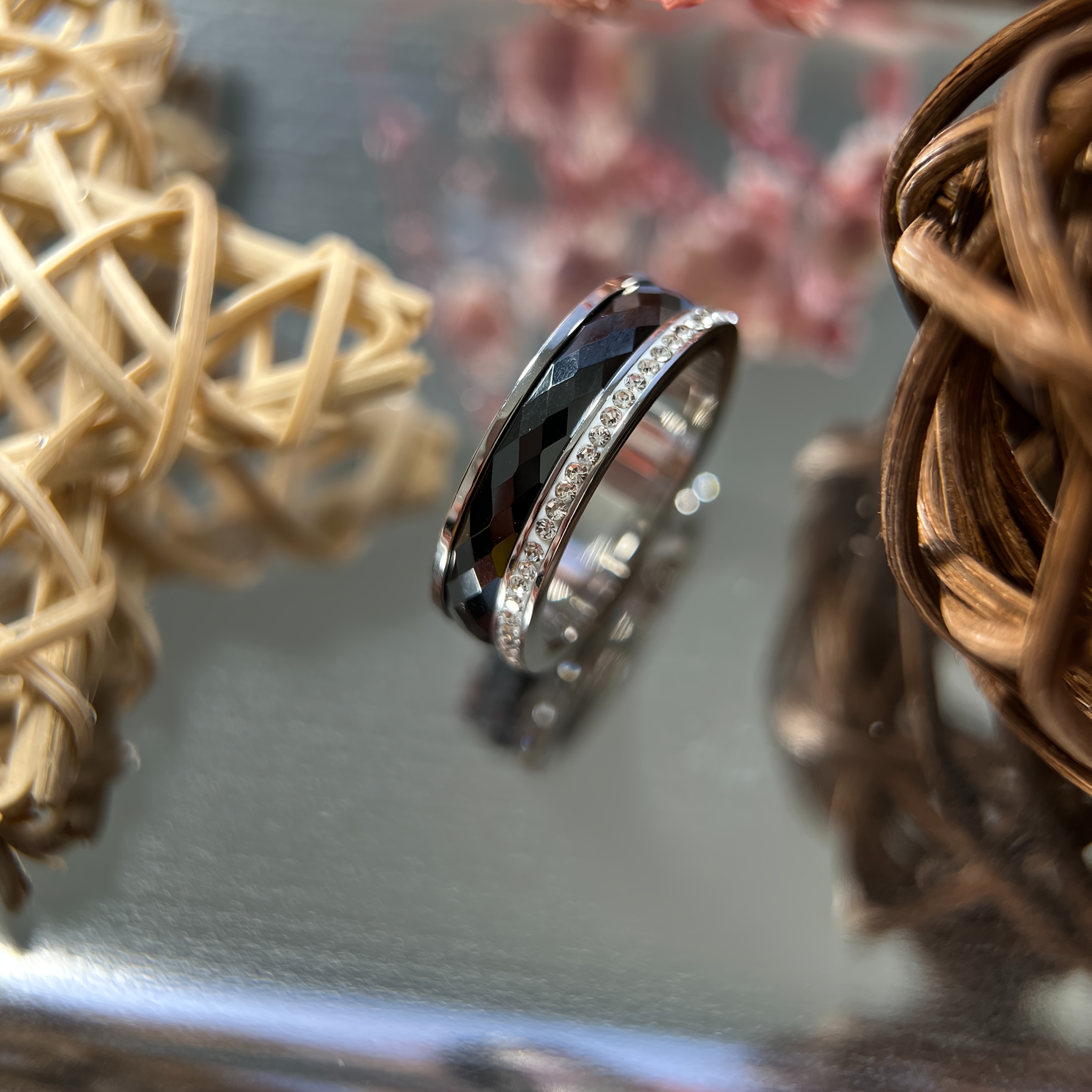 1pc elegant black ceramic 304l stainless steel rotatable ring with sparkling rhinestones   weddings anniversaries   index finger jewelry twist ring design polished   Product details 0