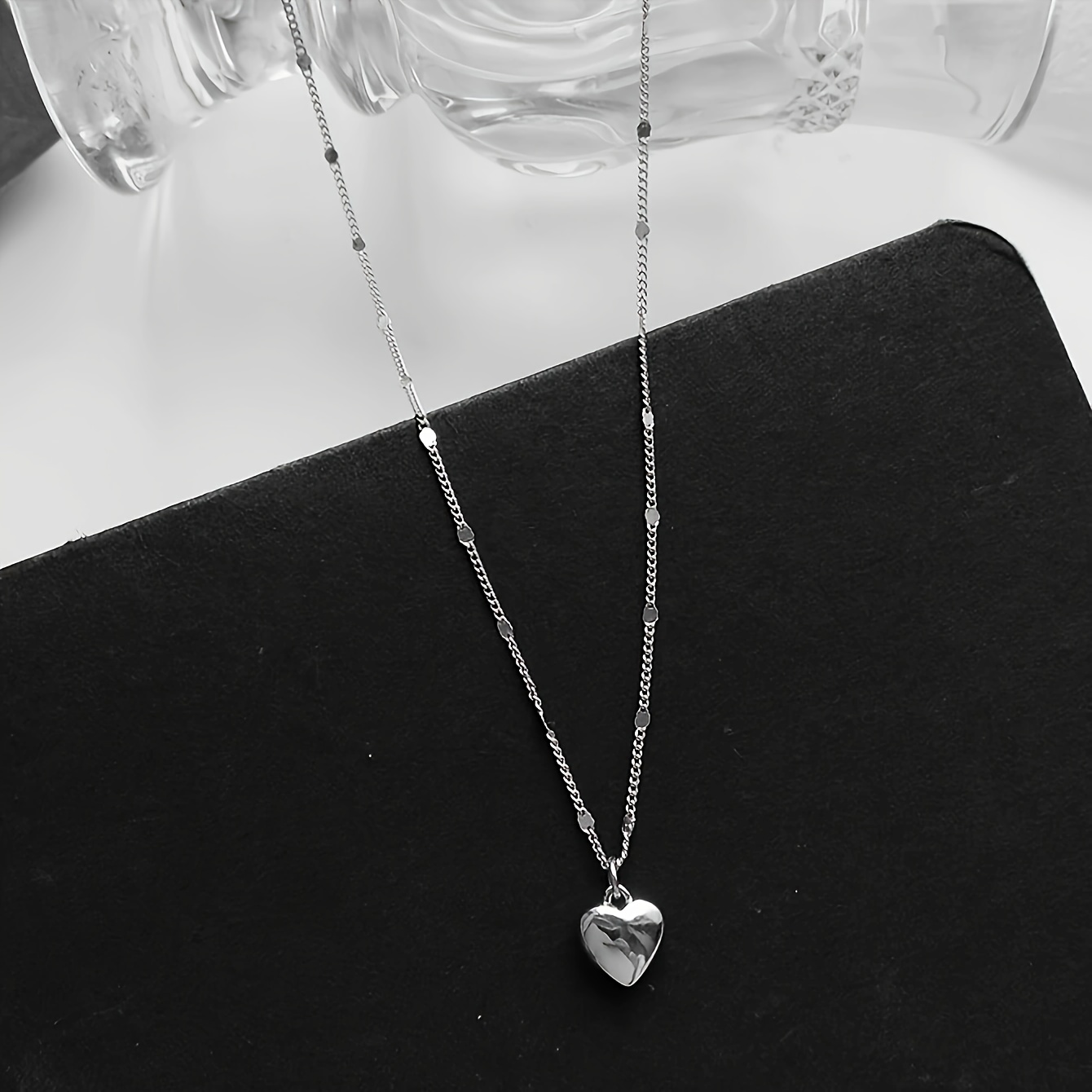 

1pc Fashion Simple Retro - Women's Necklace