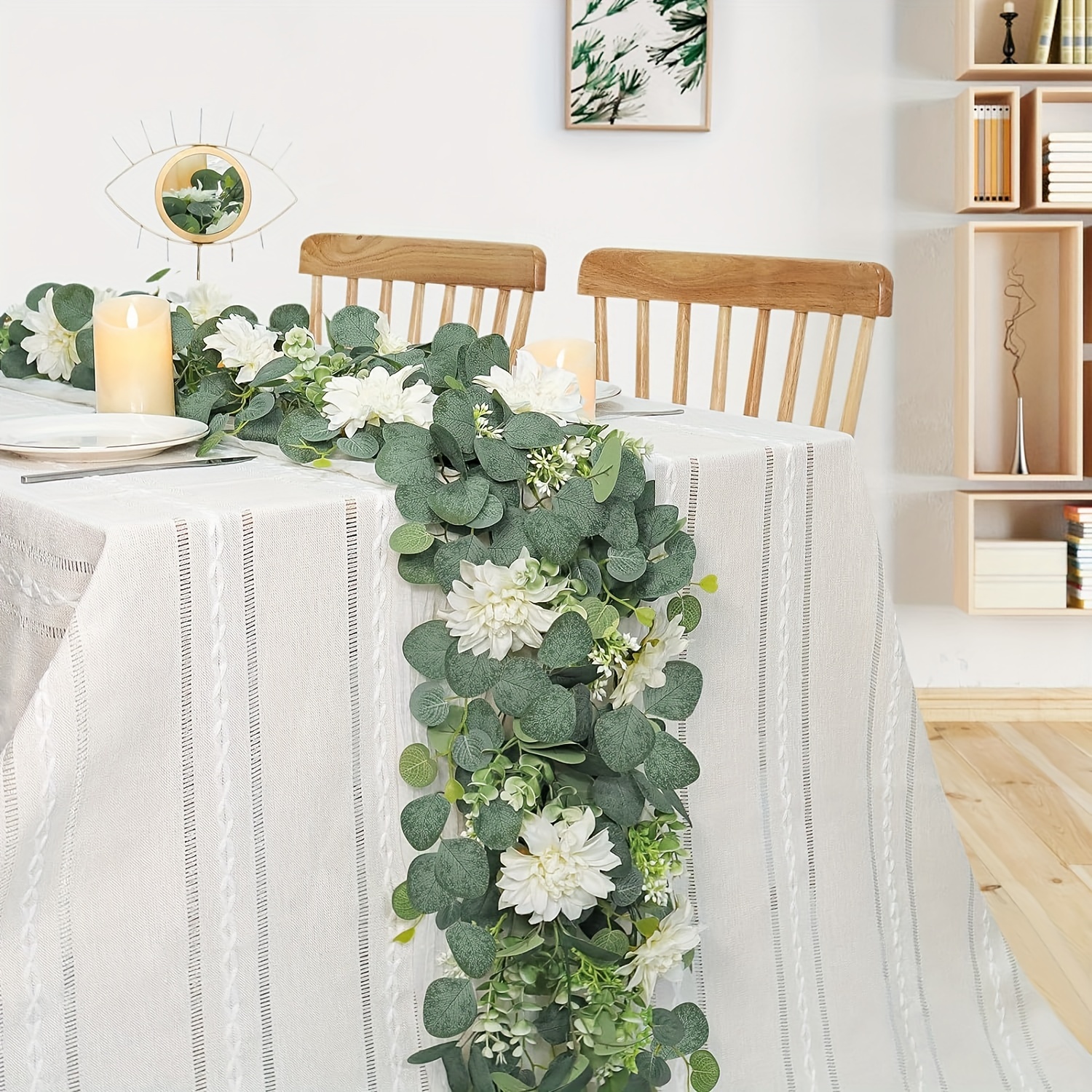 

Guirlande d'Eucalyptus en Soie de 66 Pouces avec Dahlia Blanche - Verdure Florale Artificielle pour Mariage, Table de Fête, Arche & Décoration de la Maison