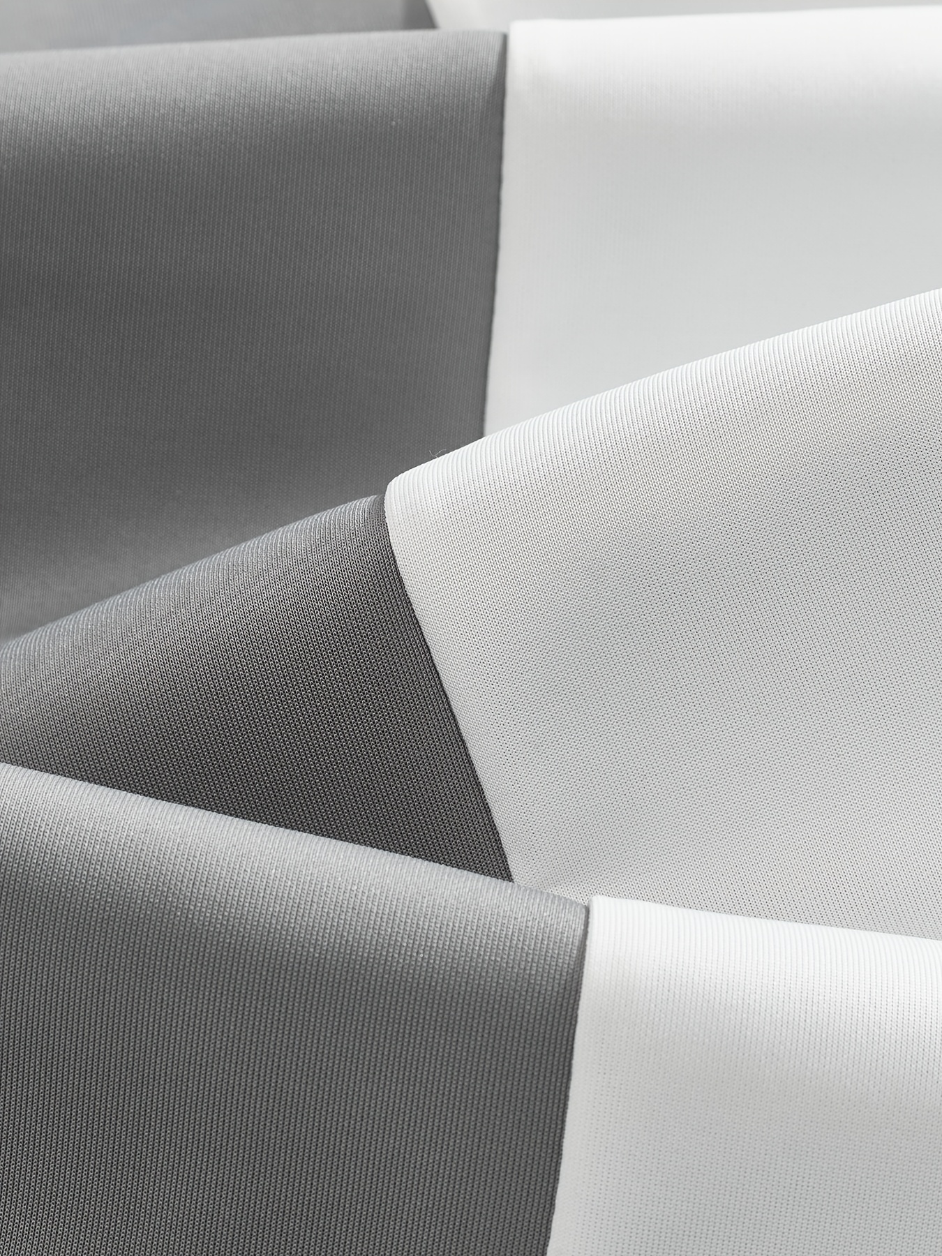 Men'S Color-Blocked Casual Pants Feature a Stylish Design with Comfortable And Structured Fabric. The Drawstring Waist Fits The Body Well, Making It Trendy And Eye-Catching. with a Loose Straight Cut