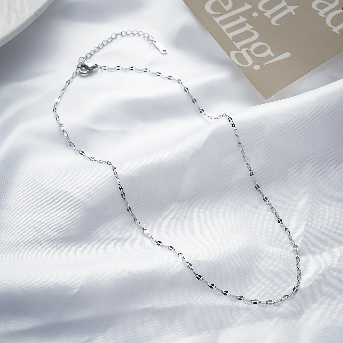 

Collier élégant en acier pour femmes - Bijou de mode polyvalent pour un et pour offrir en cadeau, style , thème des fêtes, aucune alimentation - Idéal pour Noël, Thanksgiving, toutes les