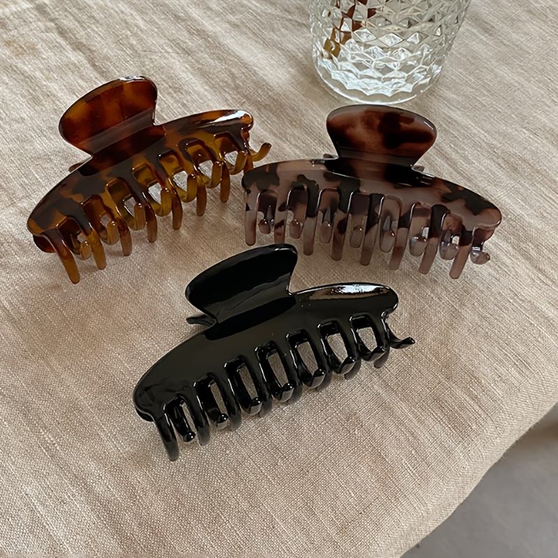 Image of Claw Clip For Women, Simple Large Bath Hair Claw, Trendy Leopard Print Hair Claw For Back Of Head, Hair Accessory