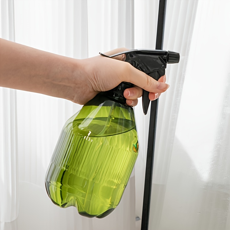 

Versatile Fine Mist Sprayer With Comfort Grip & Adjustable Nozzle - Refillable, Perfect For Garden & Home Cleaning