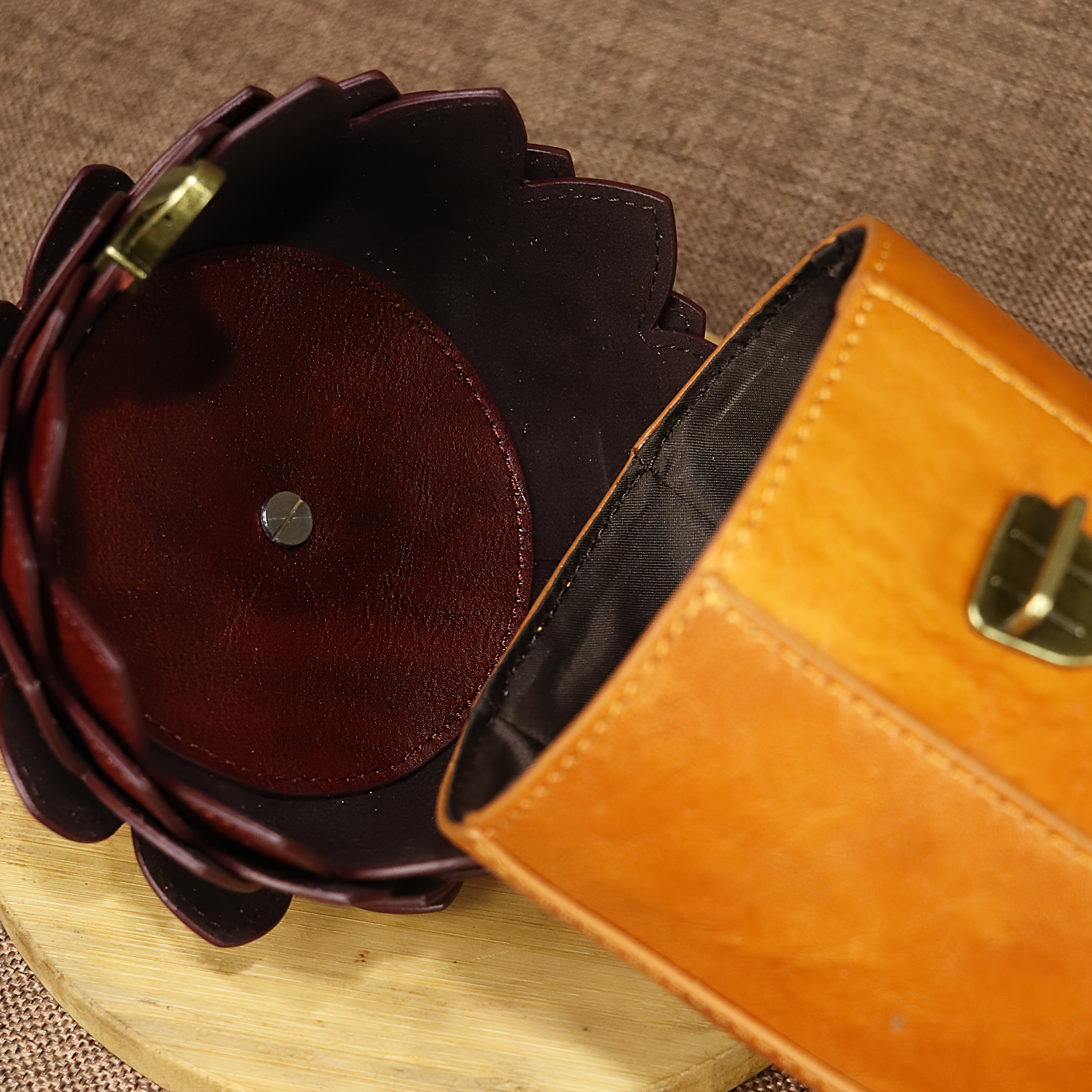 Women'S Genuine Leather Handbag - Vintage Purse with Adjustable Strap, Spacious Interior for iPhone, Makeup, Cards, Keys - Elegant Everyday & Formal Bag - Durable & Easy-Clean - Perfect Gift for Women, Ladies Handbags, Card Holder, Classic Design, Sturdy Construction, Compact Handbag, Professional Women, Stylish Accessory, Highquality Stitching, Shoulder Bag, Fashion Lovers