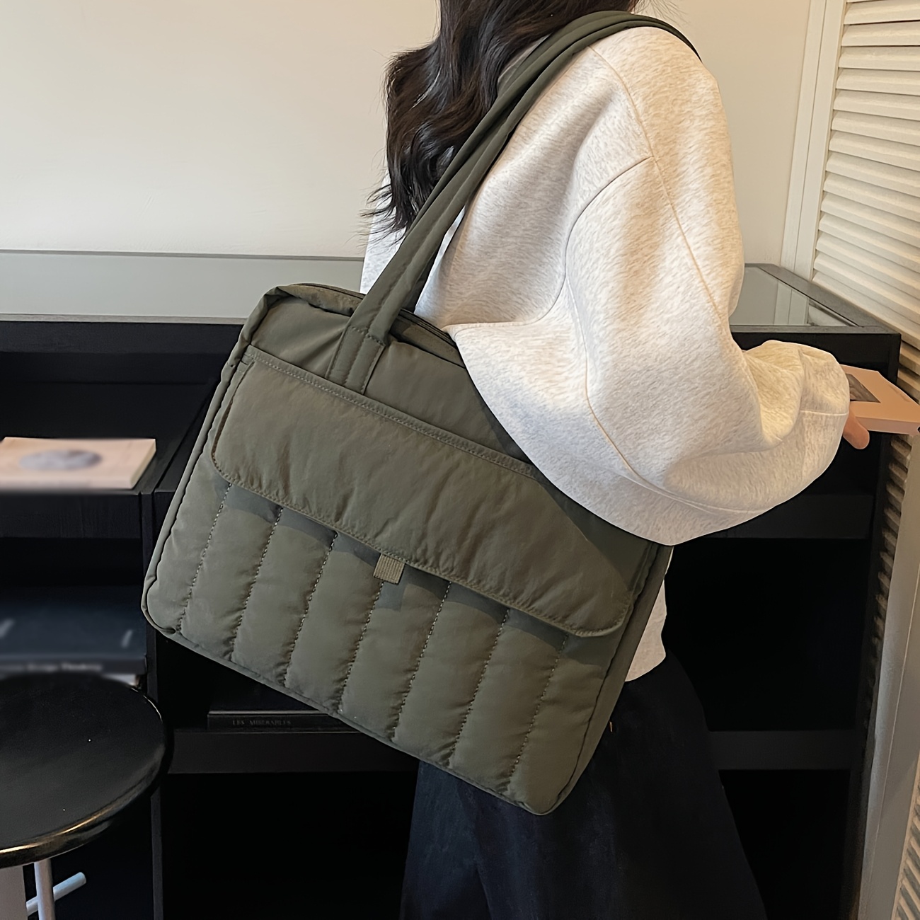 Laptop Tragetasche Für Damen Gesteppte Schultertasche Groß_voghion.com