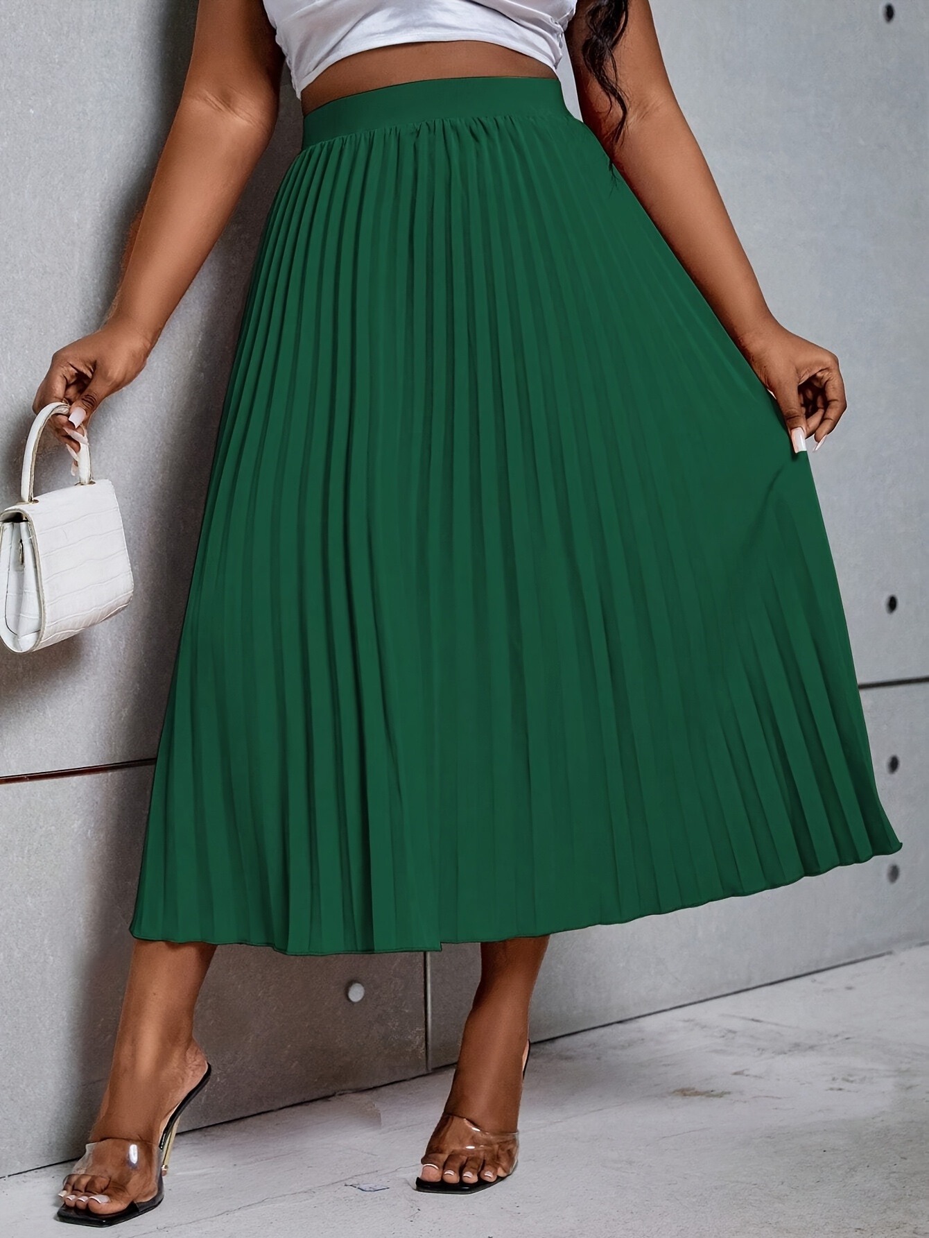 Elegant Green Pleated Midi Skirt for Women High-Waisted, Flowy A-Line  Skirt with Textured Fabric Casual or Formal Occasions