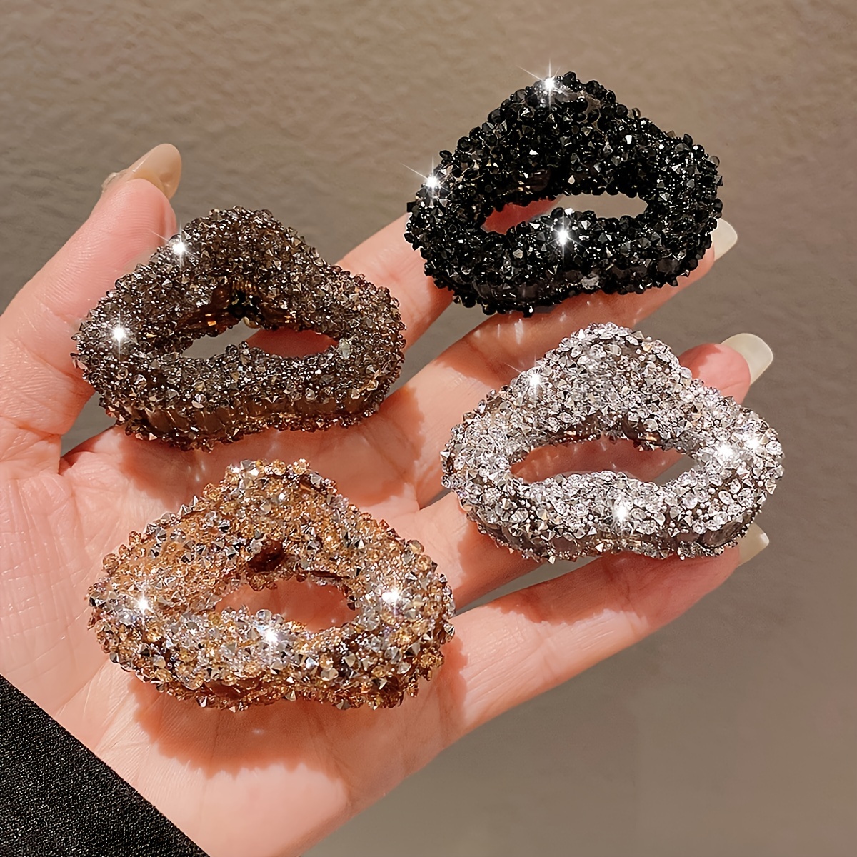 

4pcs Elegant Heart Hair Claw Set - Mixed Colors, Resin, For Women & Girls