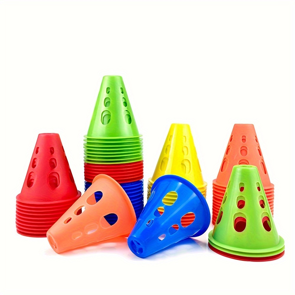 

30pcs Sports Training Cones, Durable Plastic Agility Field Marking Cones With Holes, Stackable And Portable For Athletic Drills, Traffic Safety, Roller Skating