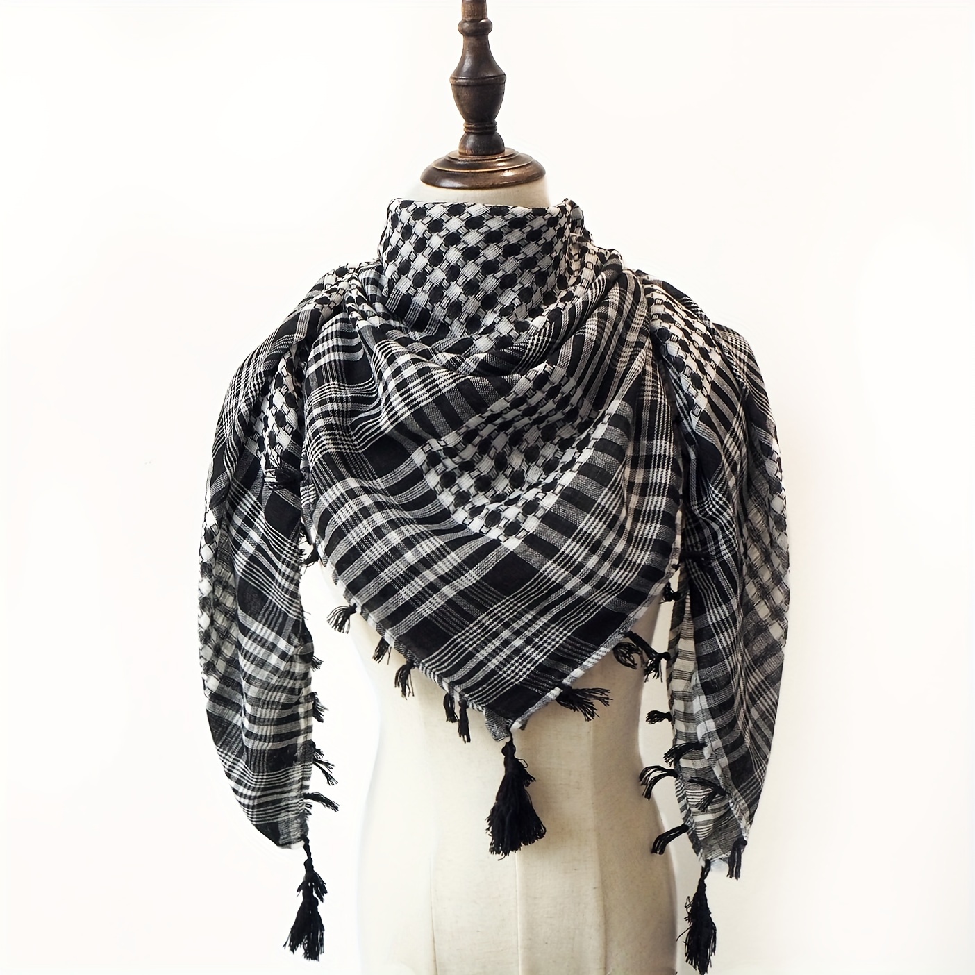 

Fashionable Arab Shawl Scarf - 100% Polyester, Hand Washable, Tassel Keffiyeh For Men And Women, Windproof, Sun-resistant, -providing, Inelastic, For