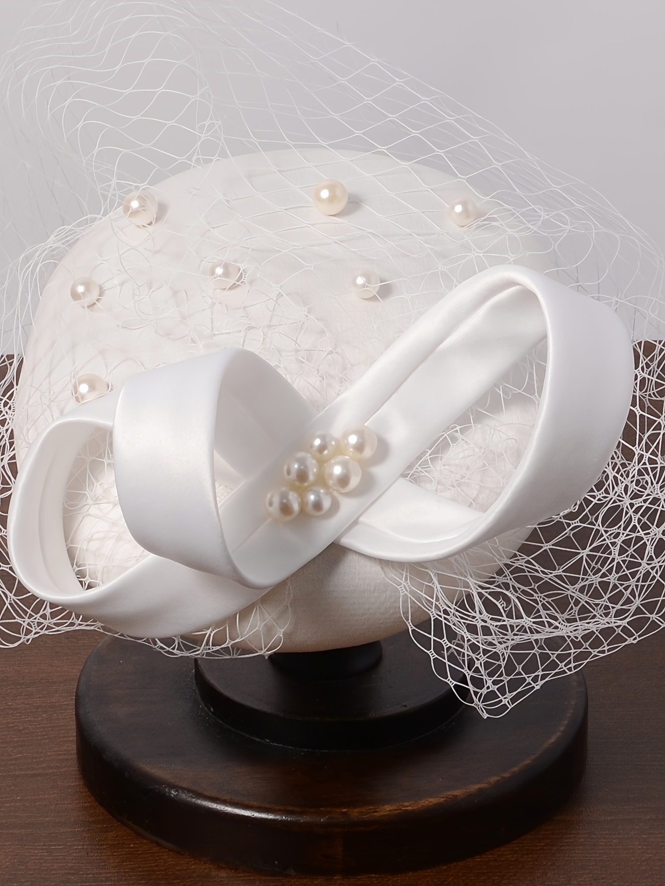 elegant ladies fascinator hat pearls satin bow 100 polyester  display picture 1