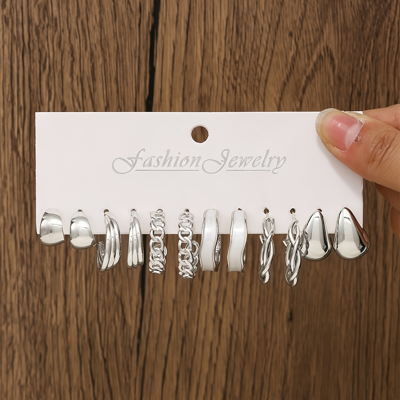 TEMU 12pcs/6 Paires Élégantes Boucles d'Oreilles Femmes Design Multi-Style Nœud de Corde, Ensemble de Clous de Mode Femme, Rétro Toute-Usage Adapté à