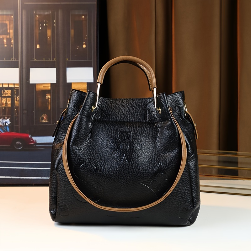Black Handbag With Diamond Pattern And Adjustable Strap - Pu Material, Zip Closure, And Vegan Trim - Perfect For Business Commutes Or Casual