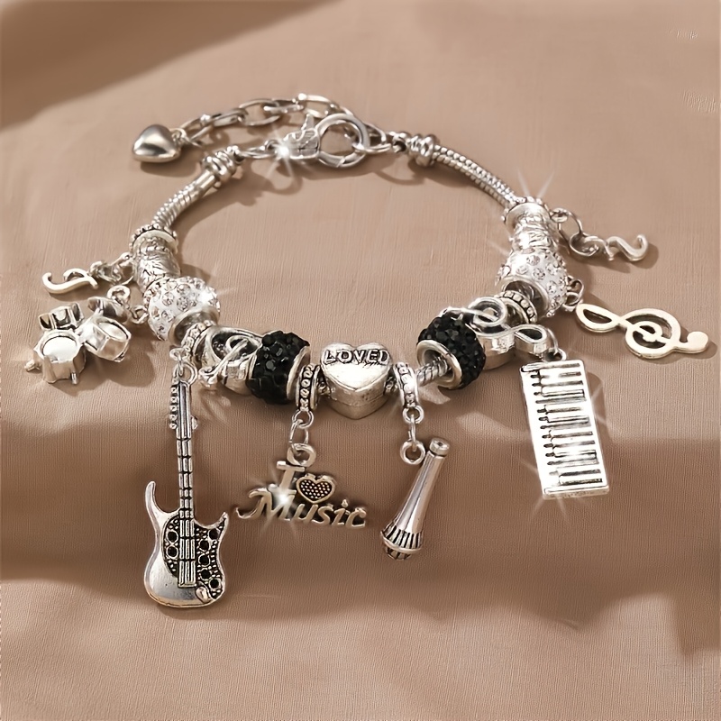 TEMU Bracelet Thème Musical avec Pendentifs Guitare, Microphone, Batterie et Piano, Perles Charme Cœur LOVE, Cadeau pour Femme, Accessoire