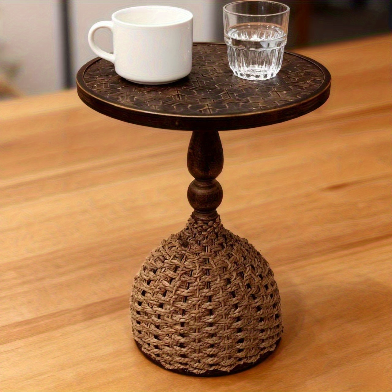 Handcrafted Teng Iron Craft Water Grass Rope Woven Side Table, Flower Stand for Living Room Sofa Side, Study, Balcony, Guesthouse, Outdoor Coffee Shop, Bar