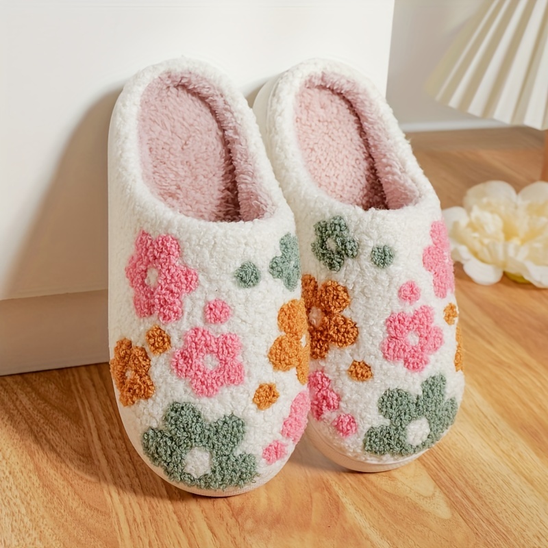 

Pantoufles Douillettes - Antidérapantes, Chaussures d'Intérieur Chaudes l'Hiver | , Lavables