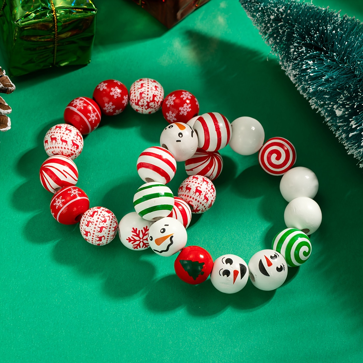 

2pcs Vintage Christmas Wooden Bead Bracelets - Red, Green, & White With , Reindeer, And Candy Cane Designs - Ideal Holiday Gift For Family & Friends, Christmas Garland