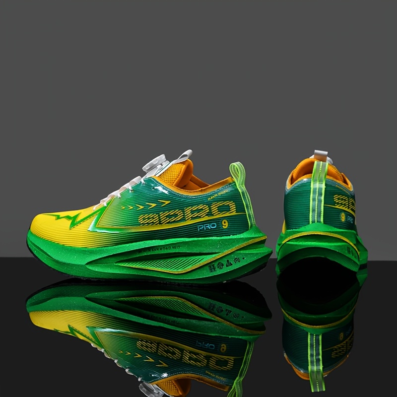 Yellow-Green Gradient Carbon Plate Running Shoes with a Knob Design, Specialized for Marathon Racing And Training