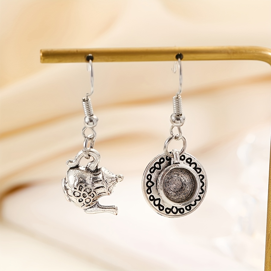 1 Pair Of Retro Style Creative Teapot And Coffee Cup Combination Pendant Earrings, Retro Cute Women's Hanging Earrings
