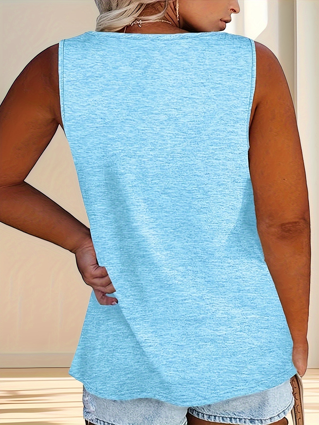 Women'S Plus Size Casual Tank Top with Button Detail - Sleeveless, Solid Color, Stretchy Fabric, Crew Neck, Oversized Fit for Summer Outings, Comfortable Clothing | Relaxed Fit Top | Medium Stretch Materia