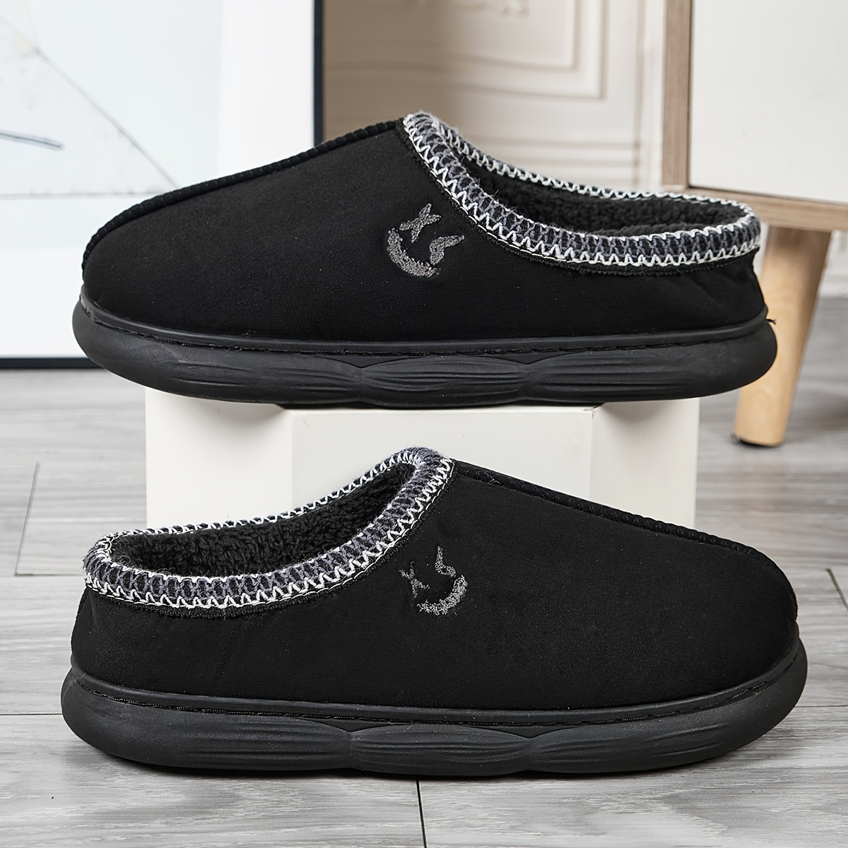 

Chaussons Décontractés Confortables pour Hommes, Grande Taille, Antidérapants, Chauds et Confortables à Enfiler pour et l'Hiver, Chaussons en Peluche