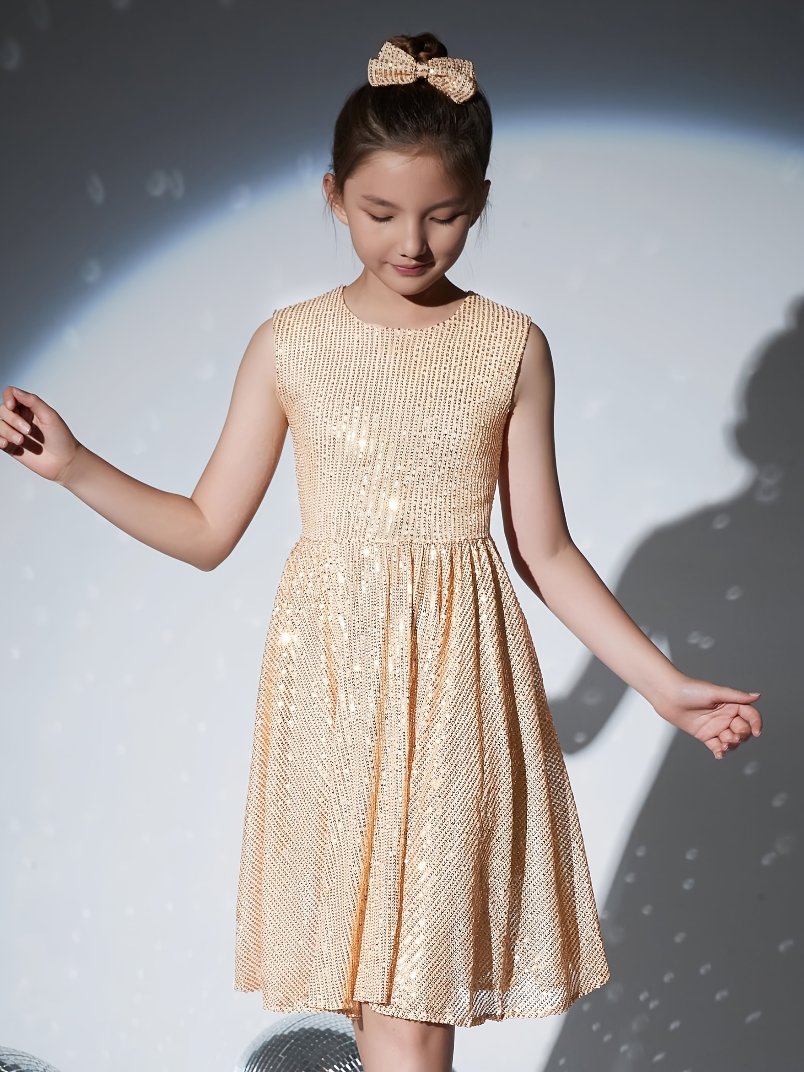 green emerald velvet dress Tween Girls' Extra-Long Sleeves Graphic Sequin Party Dress – Elonnashop main image 0