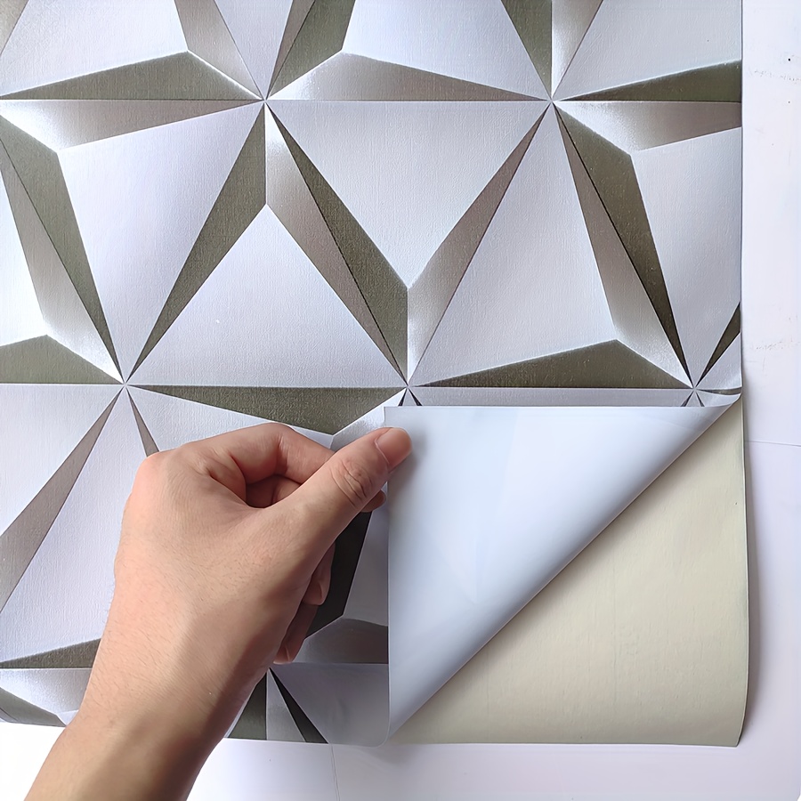 Silvery Gray Modern Geometric Pattern Wallpaper, Self-Adhesive and Easy to Maintain, Silvery Grey 3D Polygon Vinyl Contact Paper, Suitable for Walls, Stairs, Countertops, Cabinets, Living Room, Bedroom, Hallway, 1000*45cm/393.7*17.71inch