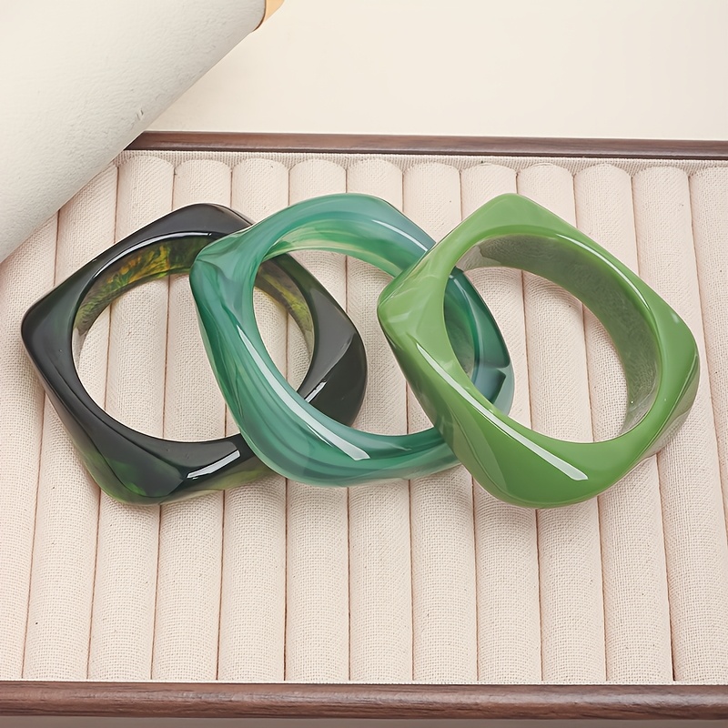 Light Luxury Niche Design Bangle, Elegant Fashion Statement