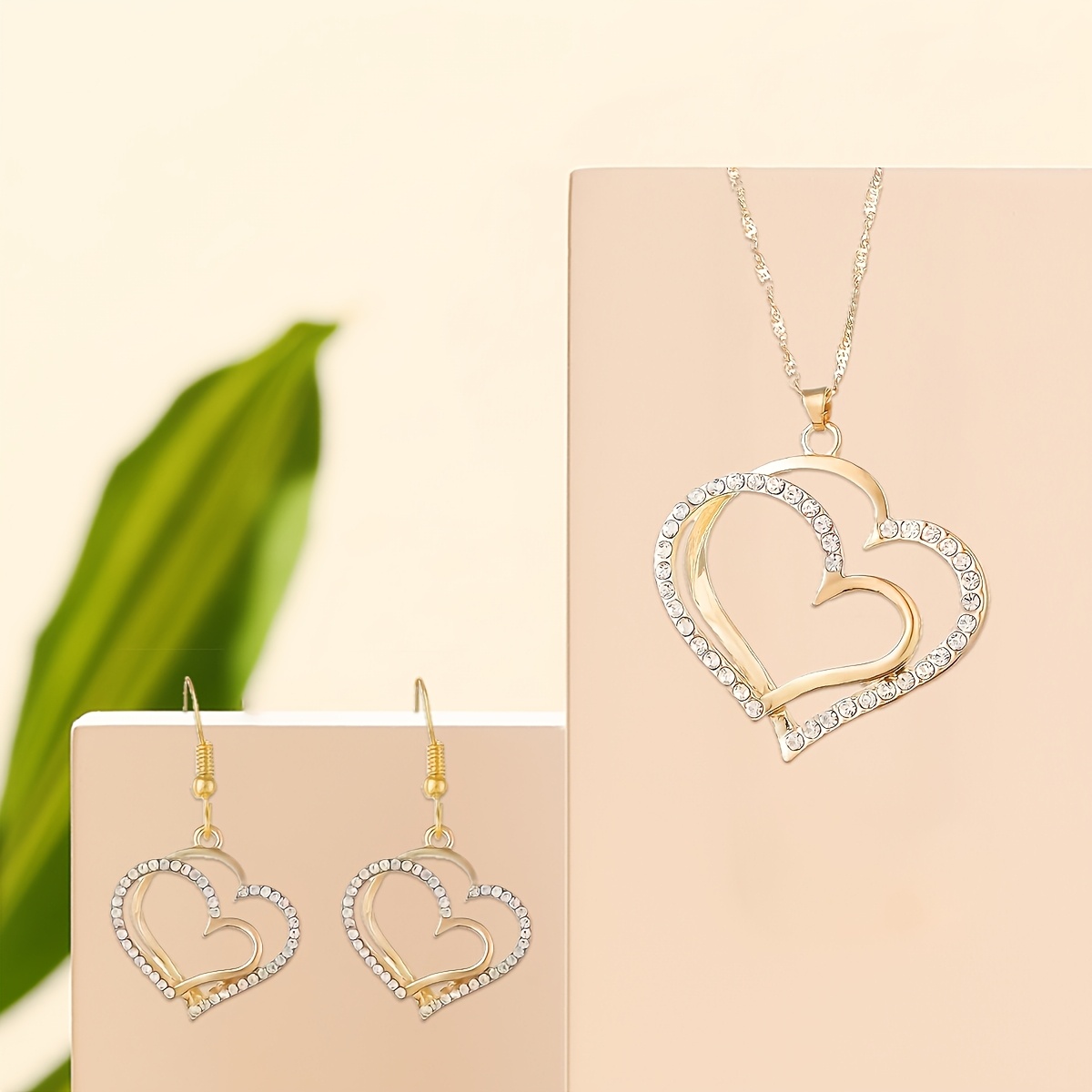 

3pcs Elegant Heart Pendant Necklace And Earrings Set, Zinc Alloy With Accents, Jewelry For , Parties, And Valentine's Day Gift