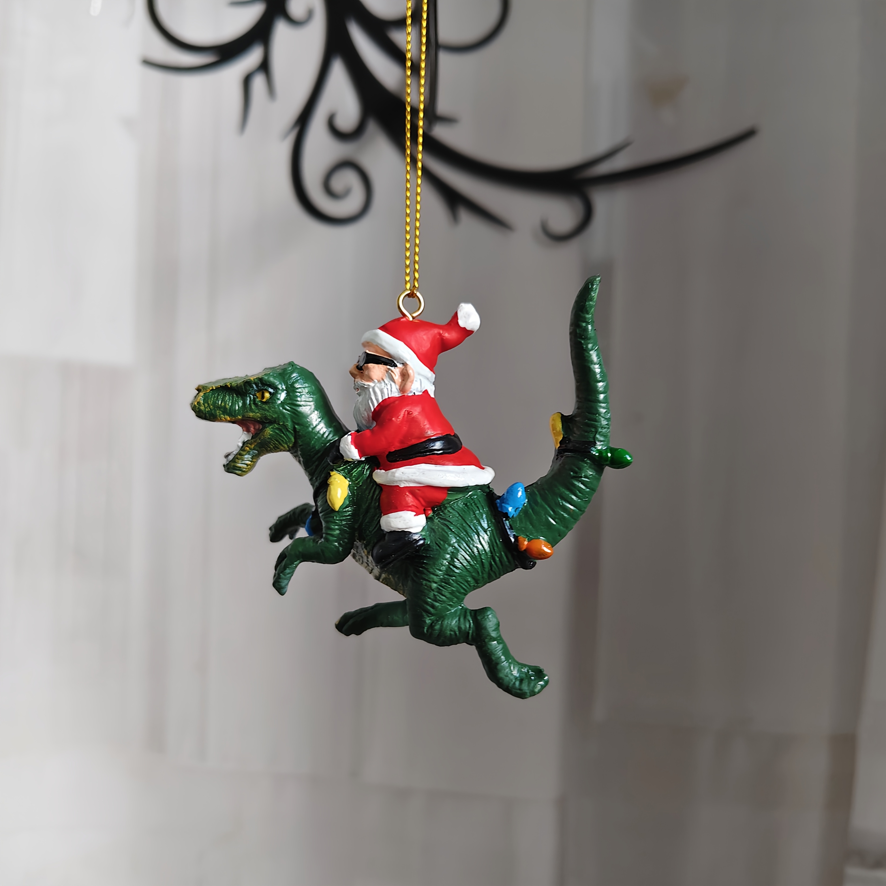 TEMU A Christmas Tree Ornament Featuring Santa Claus Riding A Dinosaur, Made Of Resin. Suitable For Home Desktop Decoration, Courtyards, Homes,