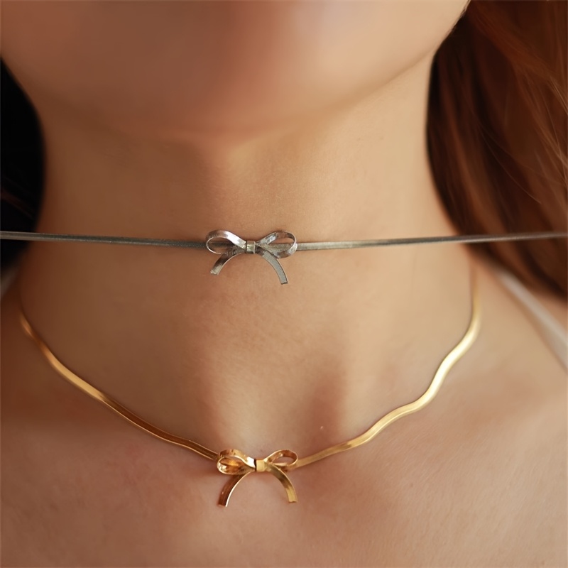 edelstahl-choker-halskette für damen von   - elegante flache schlangenketten-halskette mit schleifenanhänger, sexy und im urlaubsstil, vielseitig für den täglichen gebrauch und partys, ganzjahres-accessoire