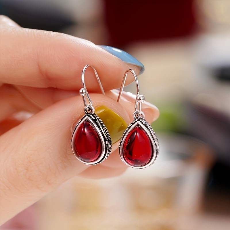 Image of A Pair Of Elegant Vintage Drop Earrings For Women, Featuring Carved Floral Patterns And Set With Synthetic Emeralds, Perfect For Parties, Casual , Or As A Gift For Anniversaries