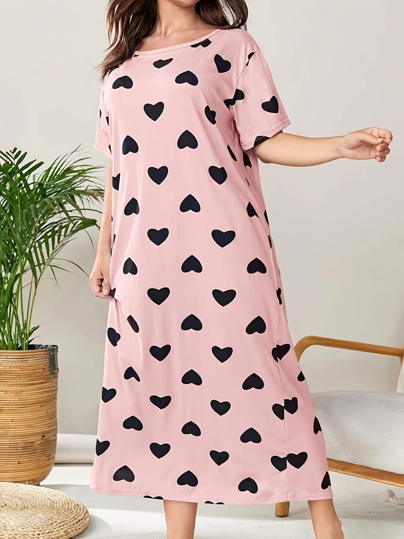 Women's Plus Casual Sleep Dress, Plus Size Heart Print Short Sleeve Crew Neck Nightdress