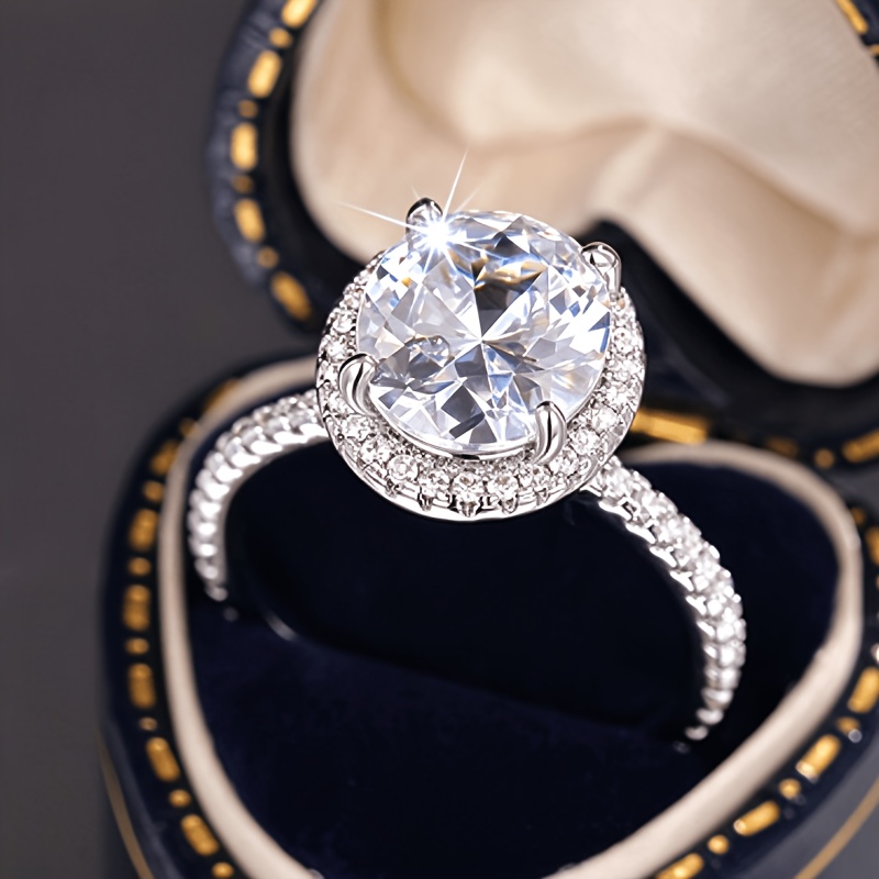 Women's 925 Silver Simple Elegant Ring with Synthetic Zirconia