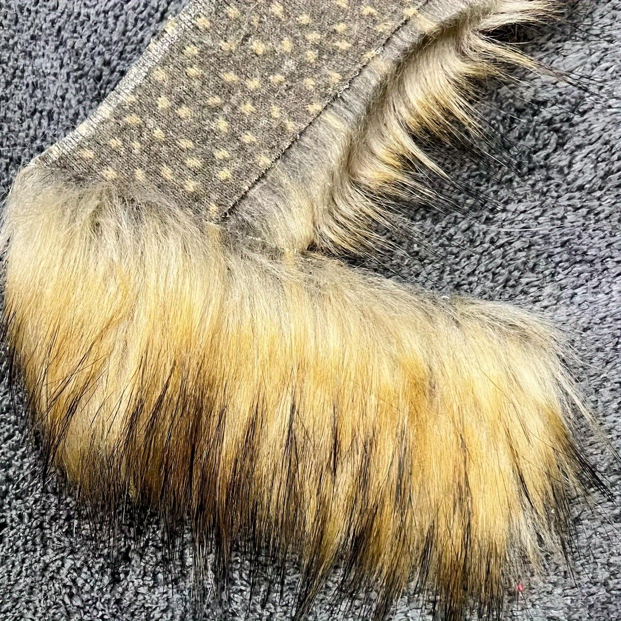 

Hand Washable Faux Raccoon Fur Fabric Trim - 35.4 Inch Precut, Solid Color, Ideal For Diy Crafts, Collar Decor, Costume Design, And Holiday Accents - 100% Synthetic Fur Material