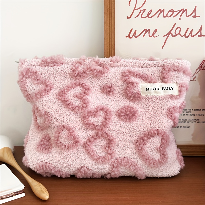 TEMU Sac à Maquillage Cœur en Peluche d', Organisateur de pour Femmes – Pochette Rangement Soins & Trousse Cosmétique avec Fermeture Éclair, Êtres du