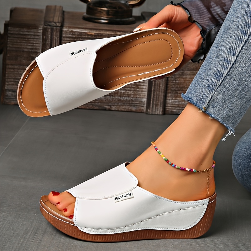 Women's Light Blue Slippers Sandals - Comfortable Arch Support, Breathable Open Toe Design, Soft Rubber Sole, Casual Mid-Heel Slip-On Shoes, Suitable for Casual Outfits, Synthetic Cover Fabric