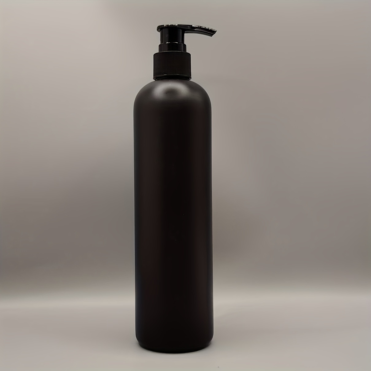 1pc 400ml Black Light-blocking Squeeze Bottle, Hdpe Material Resistant, Wear-resistant, Reusable And Washable, For Storing Face Wash, Shower Gel, Shampoo, Lotion, Etc