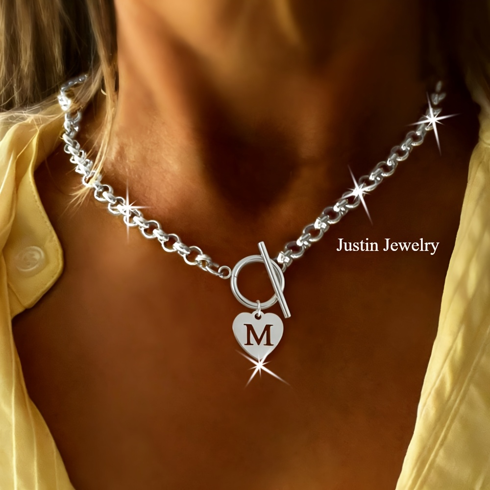 E-shop Damen Herren Hip Hop Edelstahl OT Schnalle Kopf Kette Halskette, goldenes und silbernes zweifarbiges Hohl Buchstaben M Anhänger, mit einem