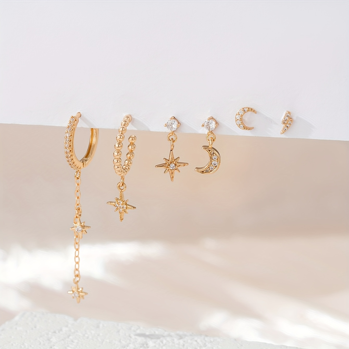 E-shop 6er-Set Damenmode Ohrstecker, Exquisite kleine synthetische Zirkonia eingelegte Mond Stern Blitz Anhänger Ohrstecker Set, Multi-Piercing
