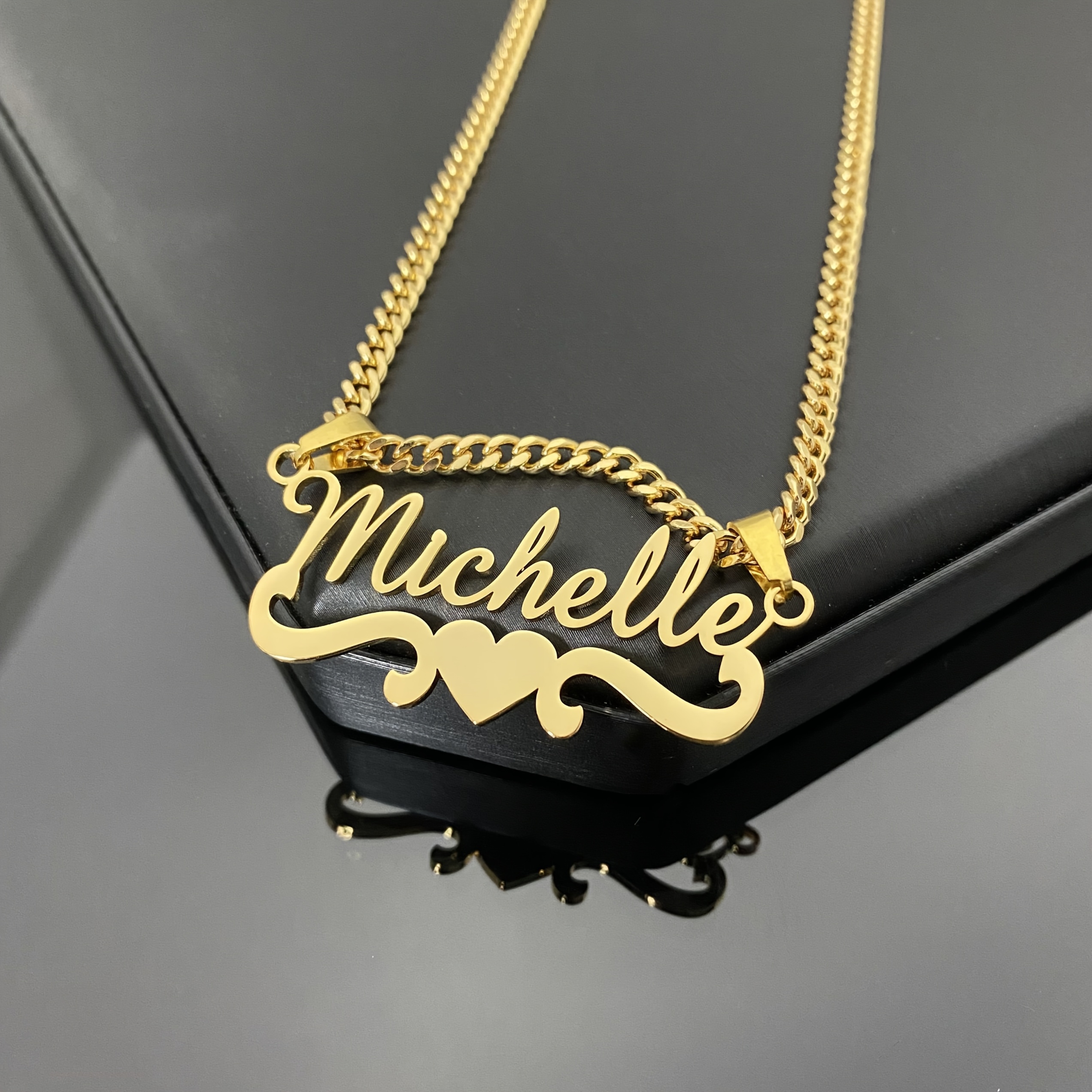 TEMU Collier en acier inoxydable de cœur avec nom personnalisé, plaqué or, chaîne cubaine personnalisée, collier de couple assorti, convient pour les