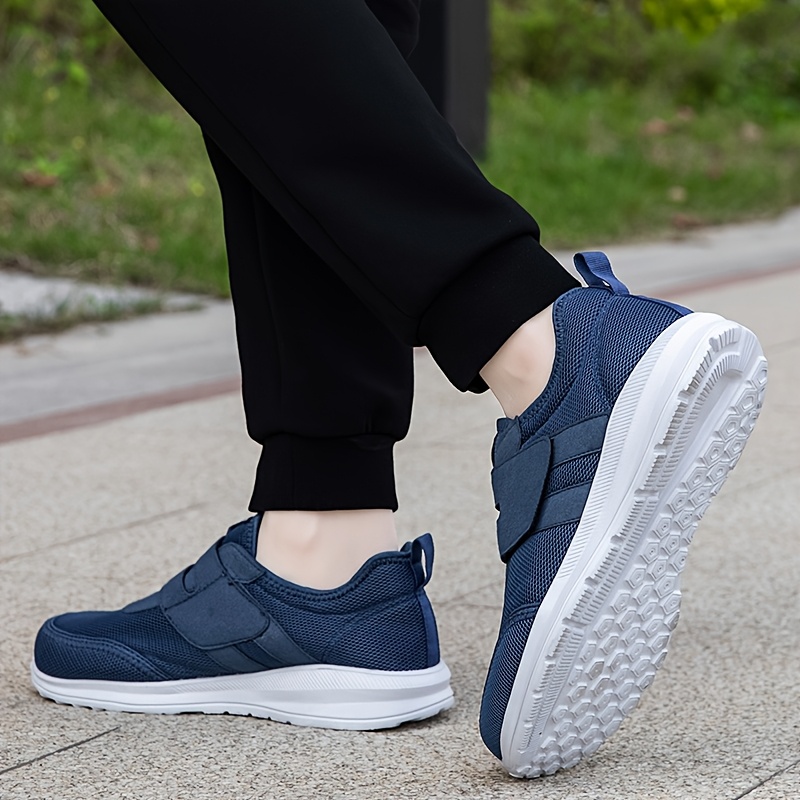 Men's Breathable Wide Width Sneakers with Adjustable Closure