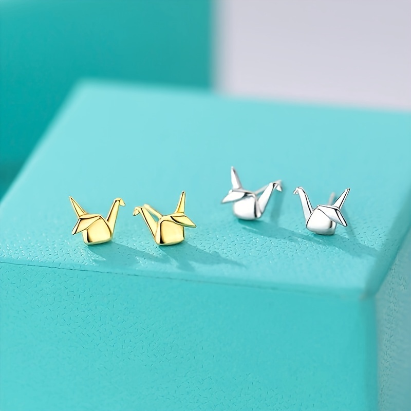 

2 Pieces Of Ladies' Folding Origami Stud Earrings, Stylish And Minimalist Ear Accessories