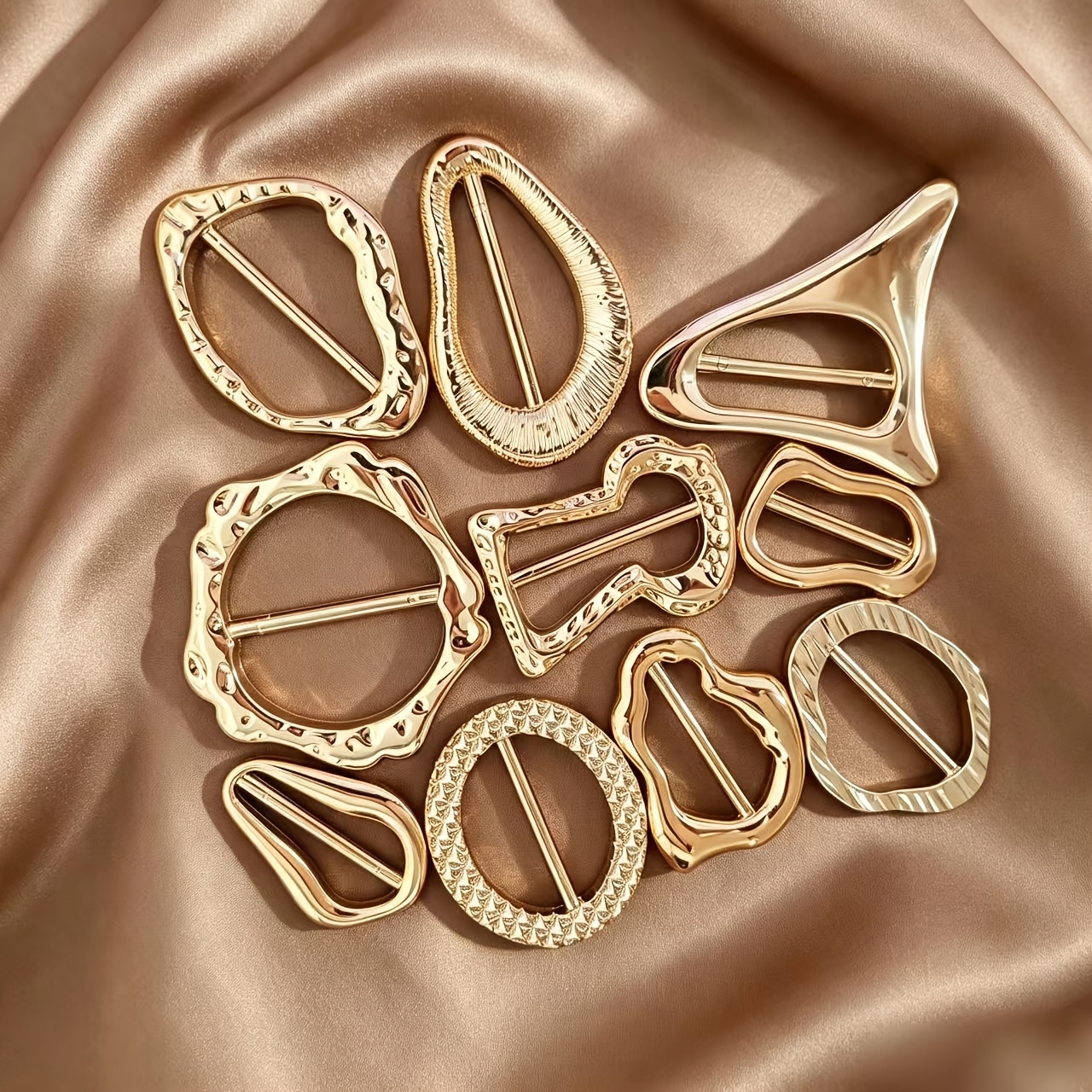 TEMU 8/10pcs Anneaux à foulard ondulés irréguliers, Clips de fixation de châle de style creux, Clips décoratifs polyvalents pour foulard musulman,