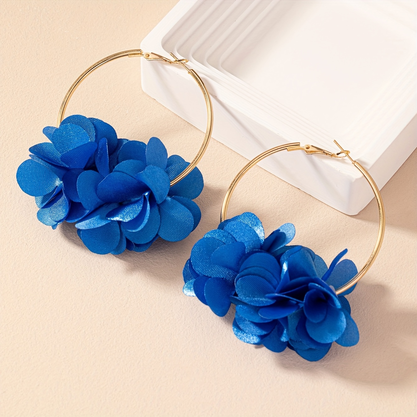 E-shop 1 Paar elegante, süße Stoffblumen-Ohrbänder im Urlaubsstil für Damen, geeignet für Feiertage, Geburtstage, Dates, Tanzpartys, Urlaubs-Shopping